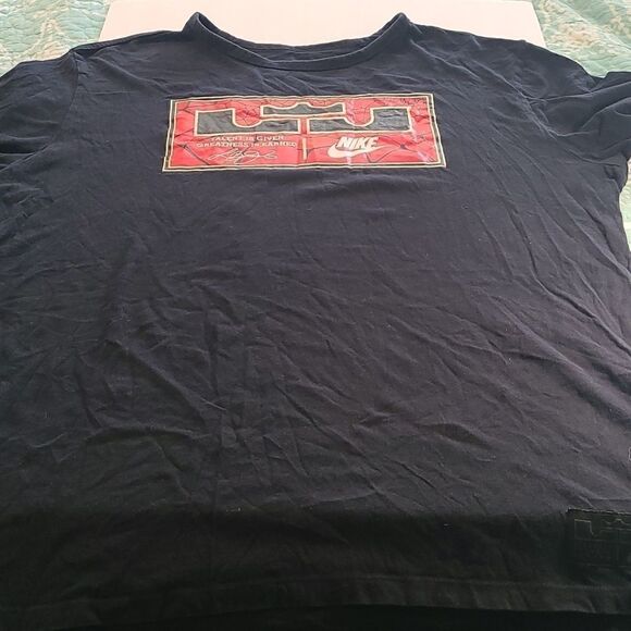 Nike LeBron James Signature Tee - Picture 1 of 7